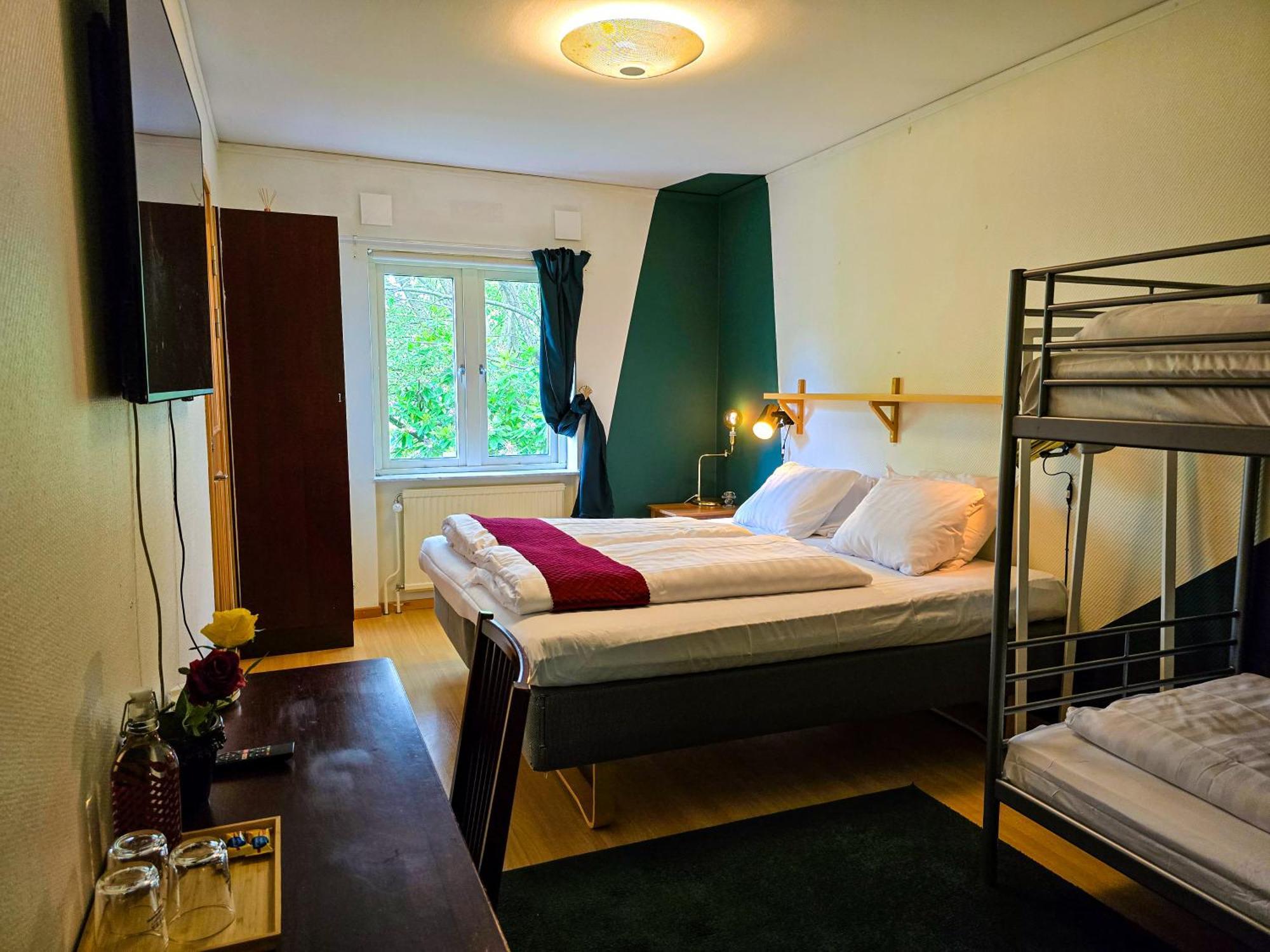 Nature Shelter Hotel Åsljunga Esterno foto
