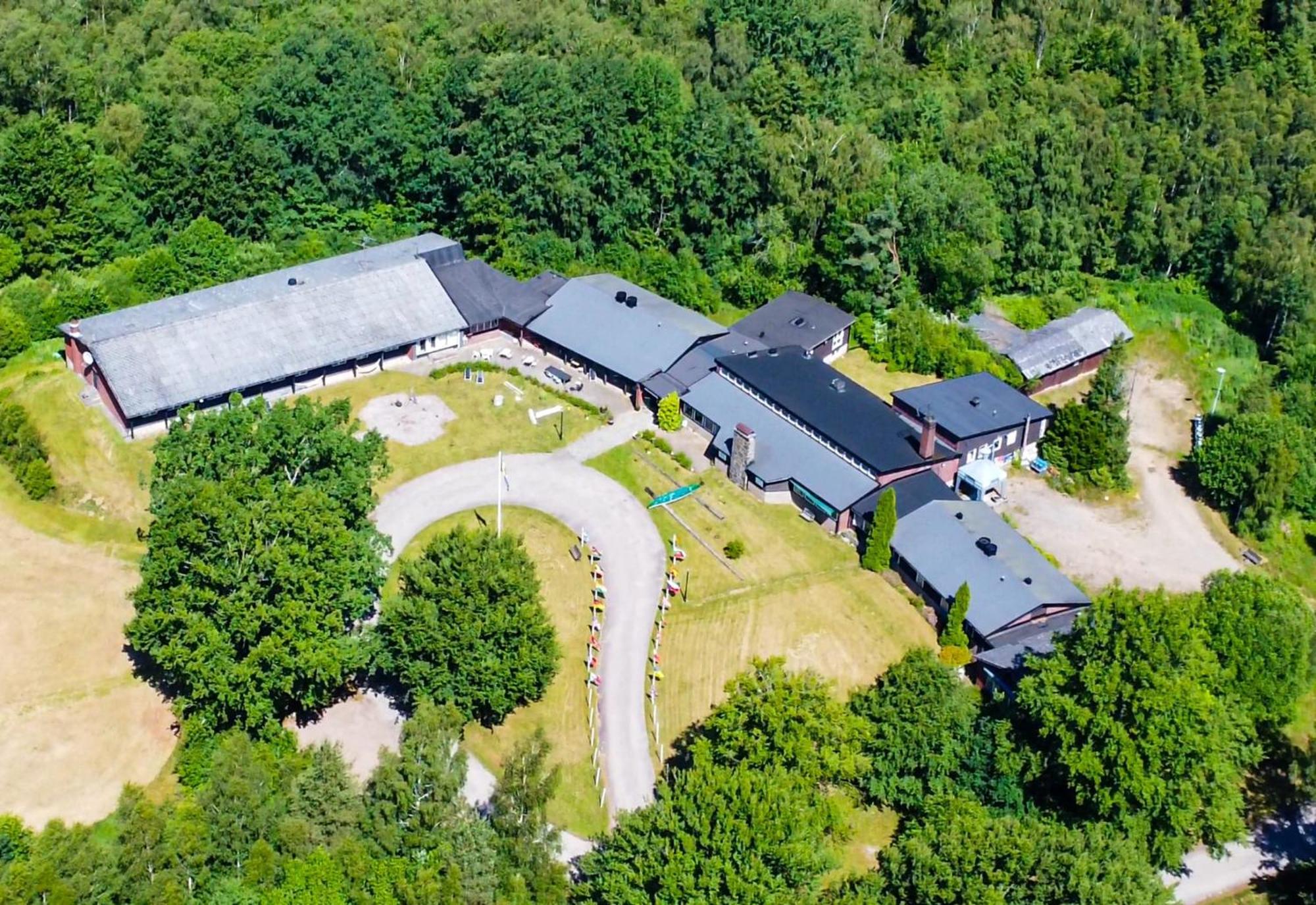 Nature Shelter Hotel Åsljunga Esterno foto
